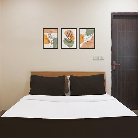 Super Hotel O S J Residency Делхи Екстериор снимка
