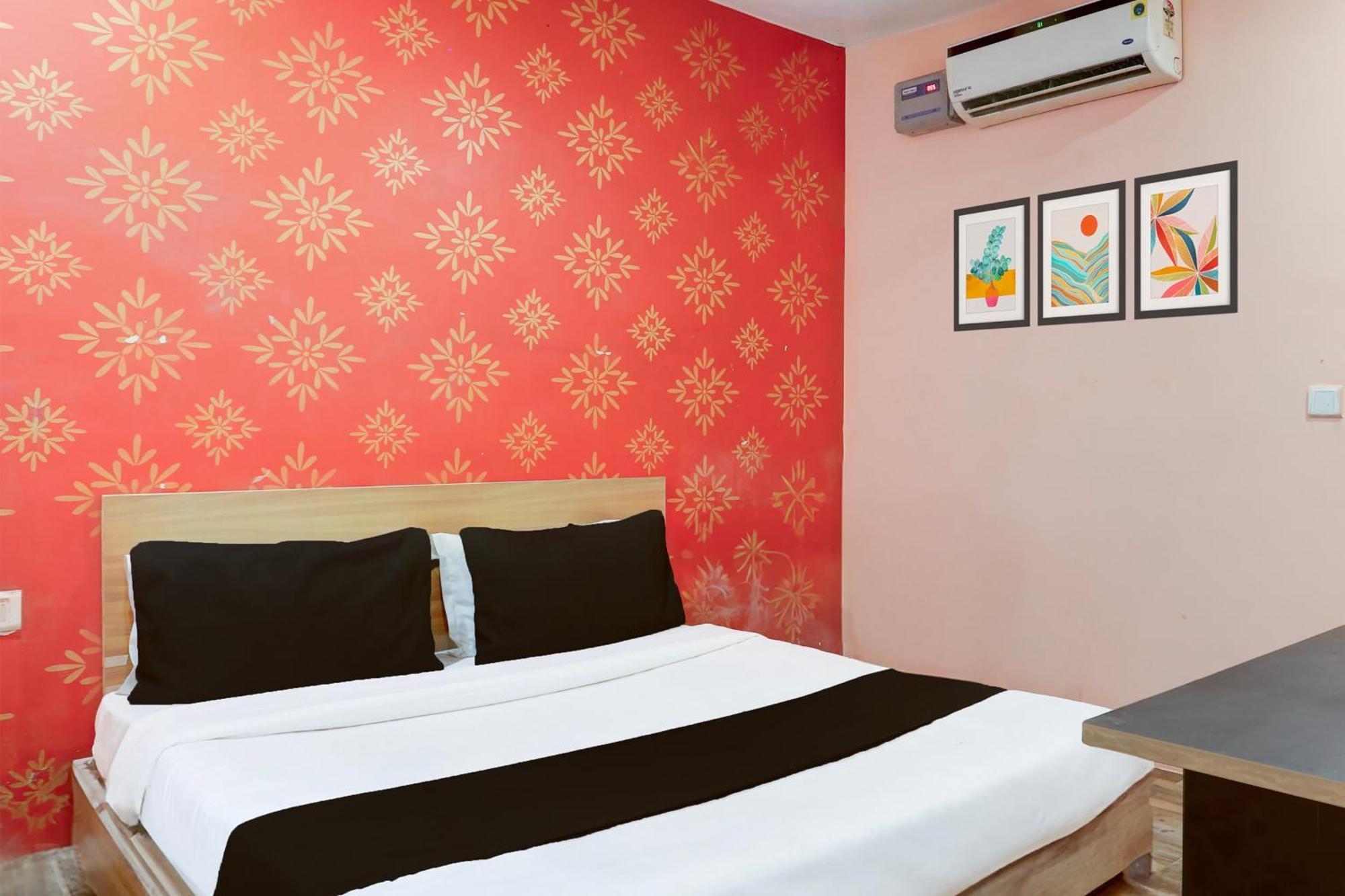 Super Hotel O S J Residency Делхи Екстериор снимка
