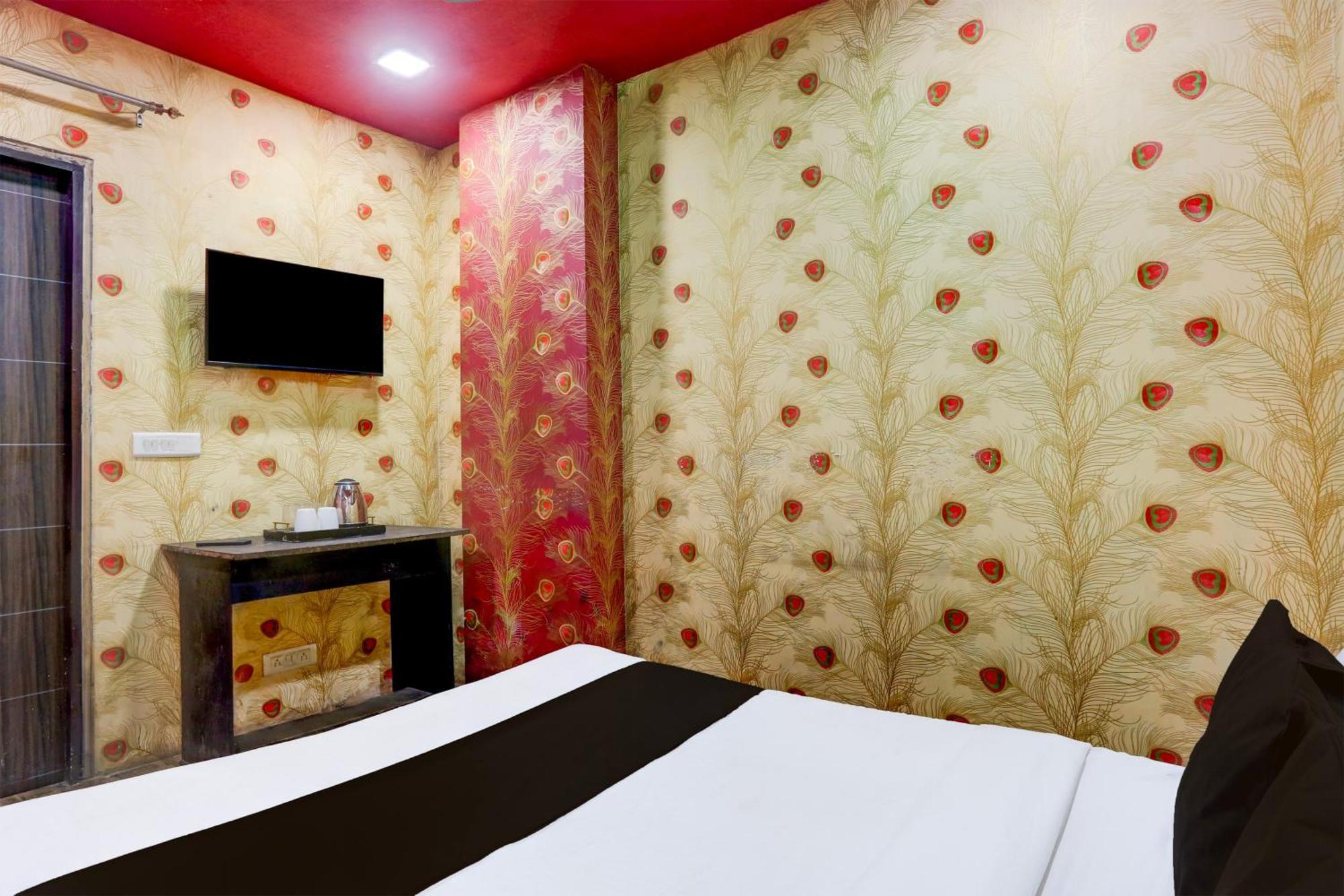 Super Hotel O S J Residency Делхи Екстериор снимка