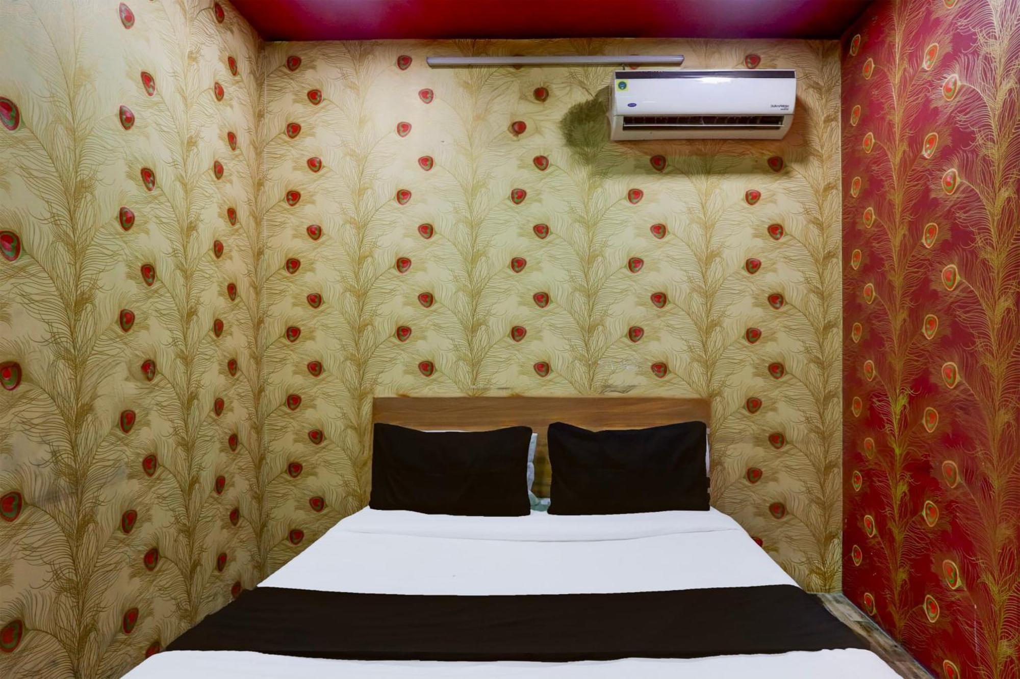 Super Hotel O S J Residency Делхи Екстериор снимка